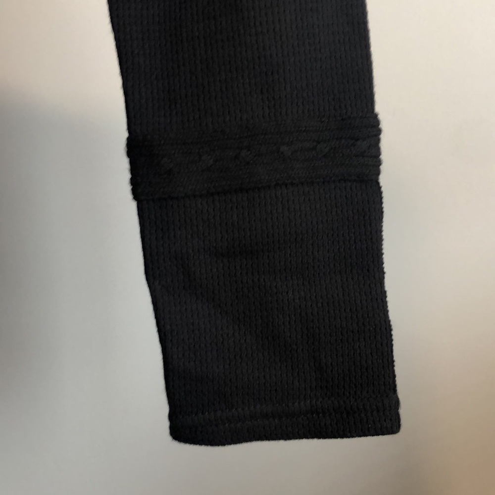 NEW Aventura Organic Black Lightweight Top, Size Large - Picture 8 of 14